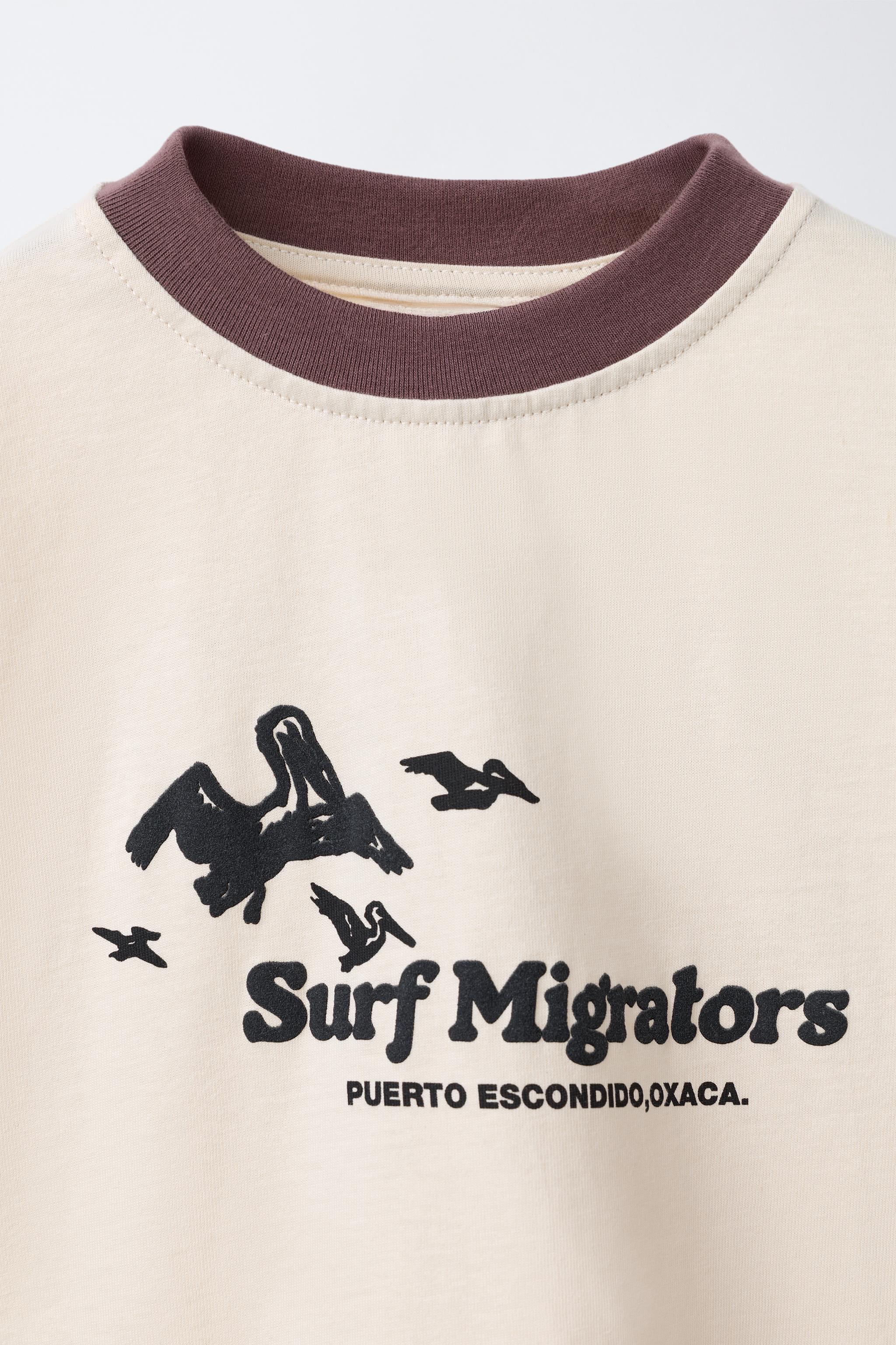 T-SHIRT CONTRASTE INSCRIPTION